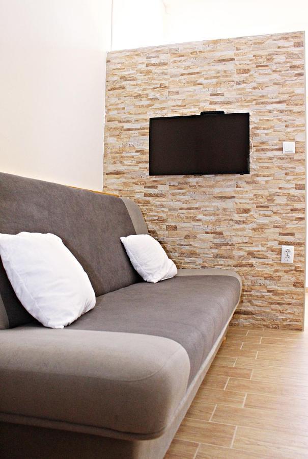 Studio Apartman Zara